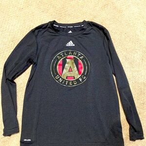 Adidas Atlanta United athletic long sleeve t shirt size small new never worn